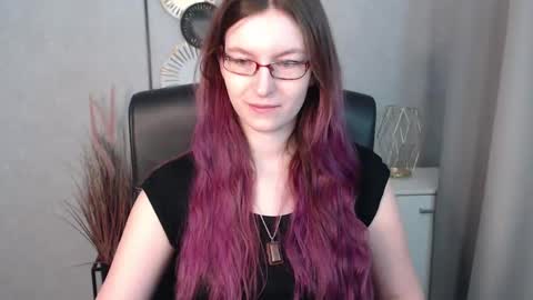 emma online show from January 21, 8:19 am