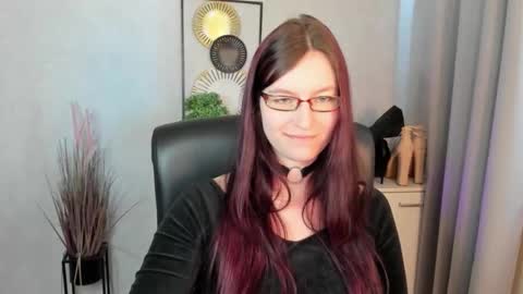 emma online show from May 29, 6:44 am