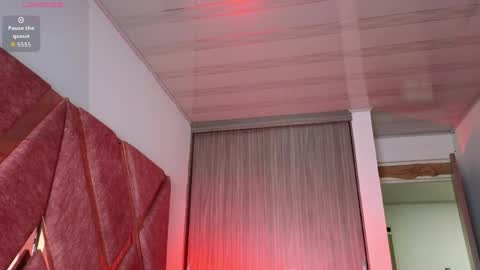 EMMA REVEES  online show from March 17, 6:17 am