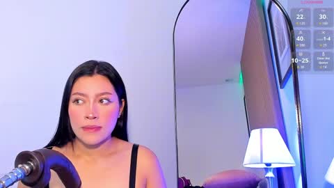   online show from April 4, 11:42 am