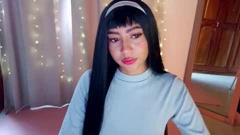 Emma web online show from March 2, 4:25 pm