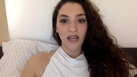 Snapshot of emmababy2322 chatting on January 30, 5:17 pm Emma online show from January 30, 5:17 pm