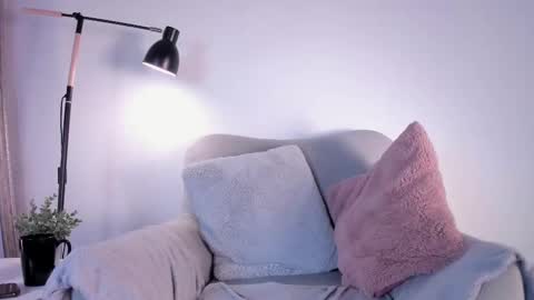 Emma Coel online show from December 2, 10:32 pm