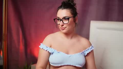  Emma  online show from July 26, 10:39 pm