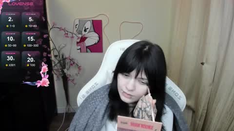 Emma online show from February 13, 1:40 am