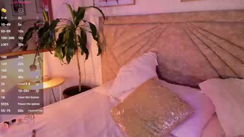           online show from June 29, 11:43 am