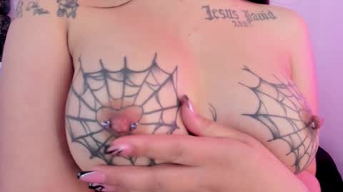 emmajohanson online show from February 27, 6:19 pm