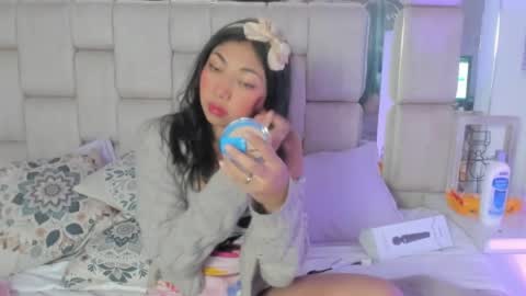 Emma online show from April 10, 6:30 am