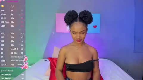 Snapshot of emmasmith06 chatting on October 7, 5:28 pm Emma online show from October 7, 5:28 pm
