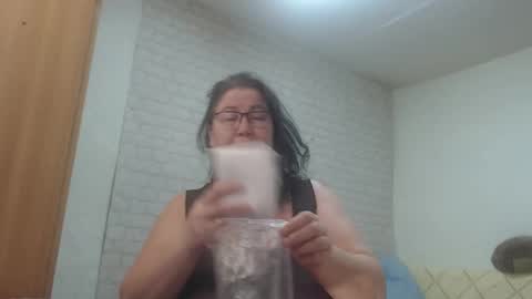 emmasquirt69 online show from March 5, 9:38 am