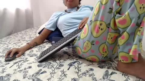 emmasweet95 online show from August 4, 9:43 pm