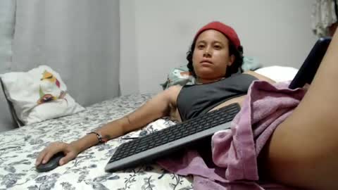 emmasweet95 online show from July 22, 11:39 pm