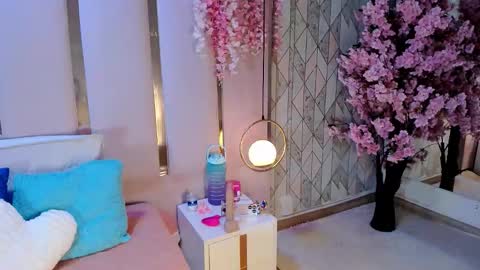 emmawilliams_2 online show from November 28, 6:27 am