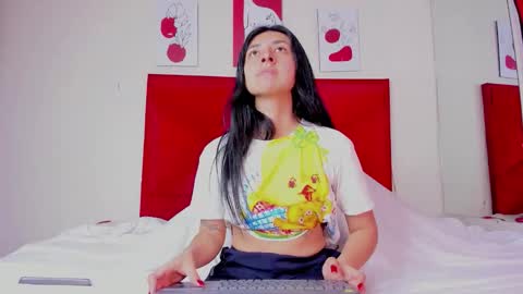  Emma  online show from February 1, 4:39 pm