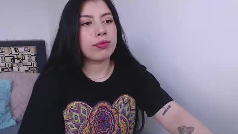 Snapshot of emmi_0 chatting on October 21, 9:08 pm Emily Independent model online show from October 21, 9:08 pm