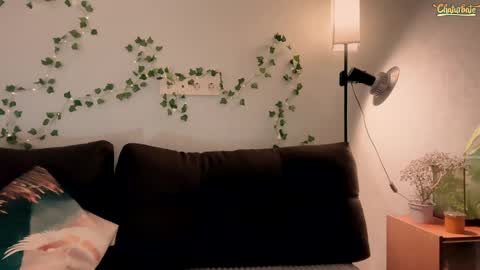 Emily online show from April 9, 3:39 pm