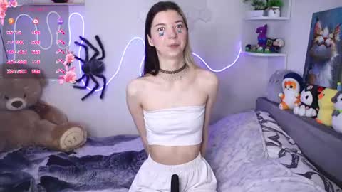 emmie_everly online show from August 4, 4:51 am