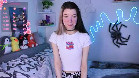 emmie_everly online show from February 15, 11:20 am