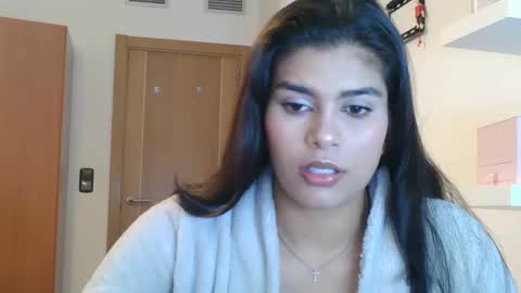 emmie online show from November 2, 10:07 am