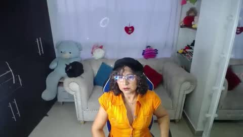 Emmily online show from March 10, 11:16 pm