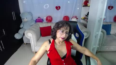 Emmily online show from February 21, 11:21 pm