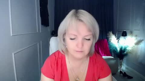 emmmam online show from October 9, 9:13 am