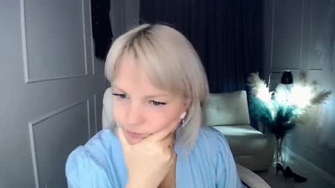 emmmam online show from October 10, 1:16 pm