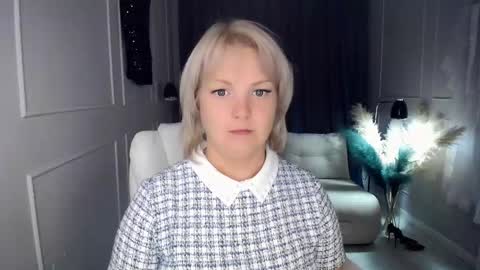 emmmam online show from September 13, 2:36 pm