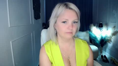 emmmam online show from April 2, 1:41 pm