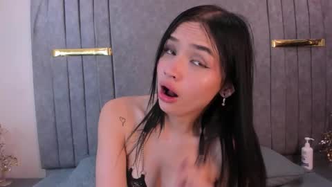 emmy_durann online show from February 18, 10:31 pm