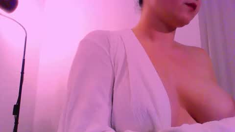 M online show from March 12, 7:38 pm