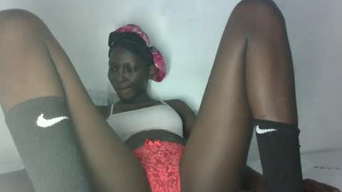 empress_ivy1 online show from July 5, 6:35 pm