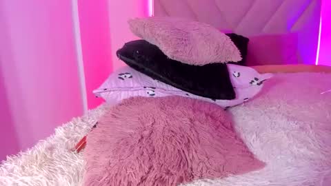 Emy online show from November 13, 4:11 am