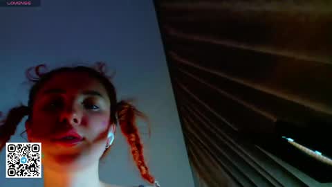 Emy kami online show from May 11, 4:04 pm