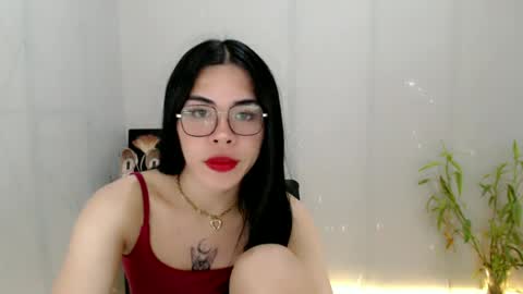 enchantress_mia03 online show from July 13, 10:16 am