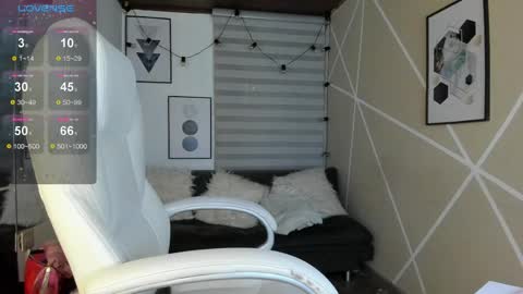 Enma clark online show from April 12, 7:55 am