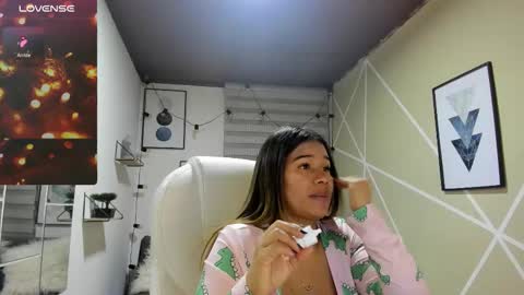 Enma clark online show from December 20, 5:00 am