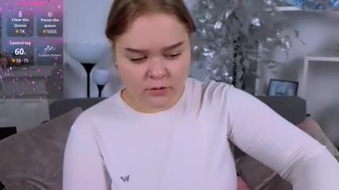 erica_love_ online show from December 2, 6:37 am