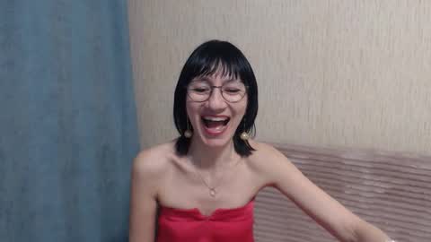 ericablack8 online show from March 5, 8:04 pm