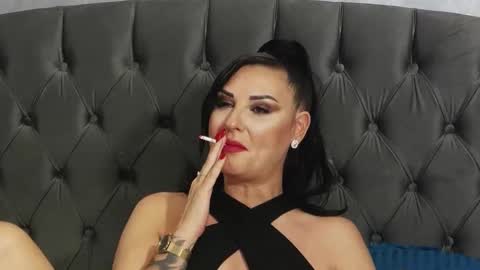 Erica online show from January 21, 9:15 pm