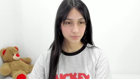 Snapshot of ericbana_ chatting on January 12, 2:45 am Dayanna online show from January 12, 2:45 am