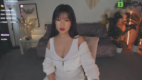 erika_kim online show from July 17, 7:35 am