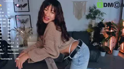 erika_kim online show from July 25, 7:26 am