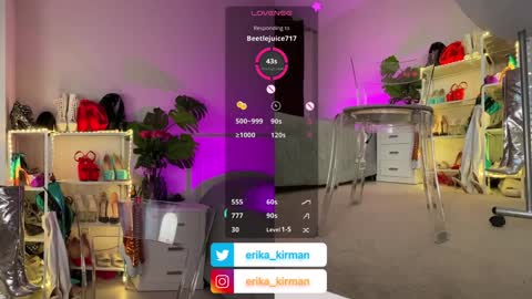 Snapshot of erika_kirman chatting on December 16, 6:49 pm Erika online show from December 16, 6:49 pm