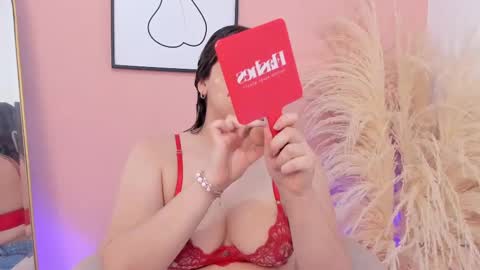 Snapshot of erika_mendez1 chatting on February 14, 8:15 pm Erika Mendez online show from February 14, 8:15 pm