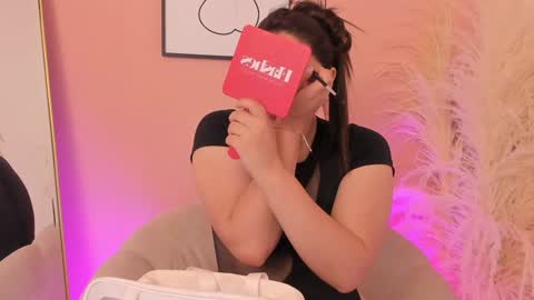 Snapshot of erika_mendez1 chatting on January 9, 8:33 pm Erika Mendez online show from January 9, 8:33 pm