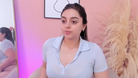 Snapshot of erika_mendez1 chatting on February 7, 6:56 pm Erika Mendez online show from February 7, 6:56 pm