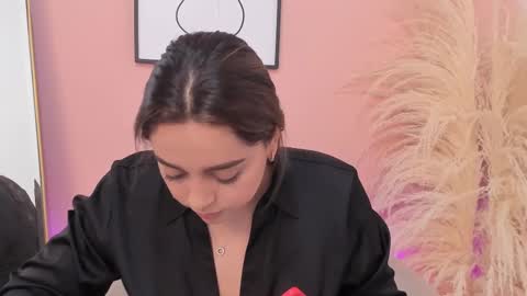 Snapshot of erika_mendez1 chatting on February 12, 7:02 pm Erika Mendez online show from February 12, 7:02 pm