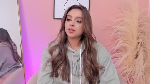 Snapshot of erika_mendez1 chatting on February 1, 4:03 am Erika Mendez online show from February 1, 4:03 am