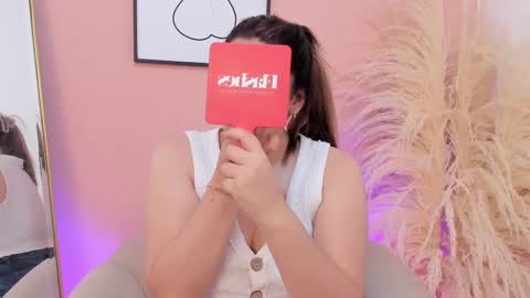 Snapshot of erika_mendez1 chatting on February 11, 8:10 pm Erika Mendez online show from February 11, 8:10 pm